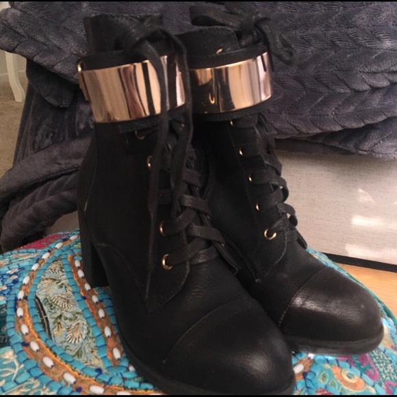 combat buckle boots gold